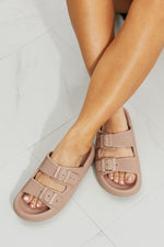 Qupid Comfy Casual Rubber Slide Sandal in Dust Storm